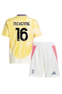 Fotbalové Dres Juventus Weston McKennie #16 Dětské Venkovní Oblečení 2024-25 Krátký Rukáv (+ trenýrky)